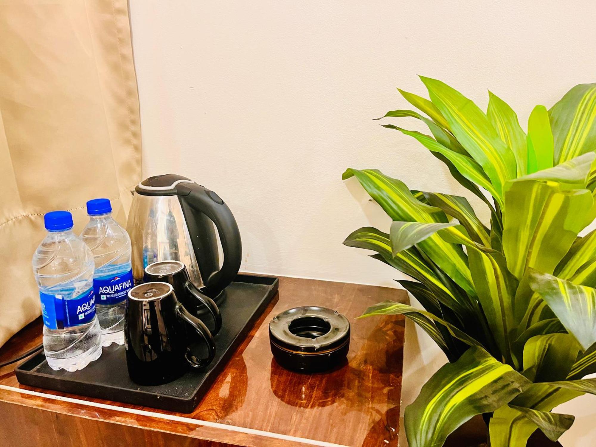 Sampat Royal Cafe Hotell Delhi  Eksteriør bilde